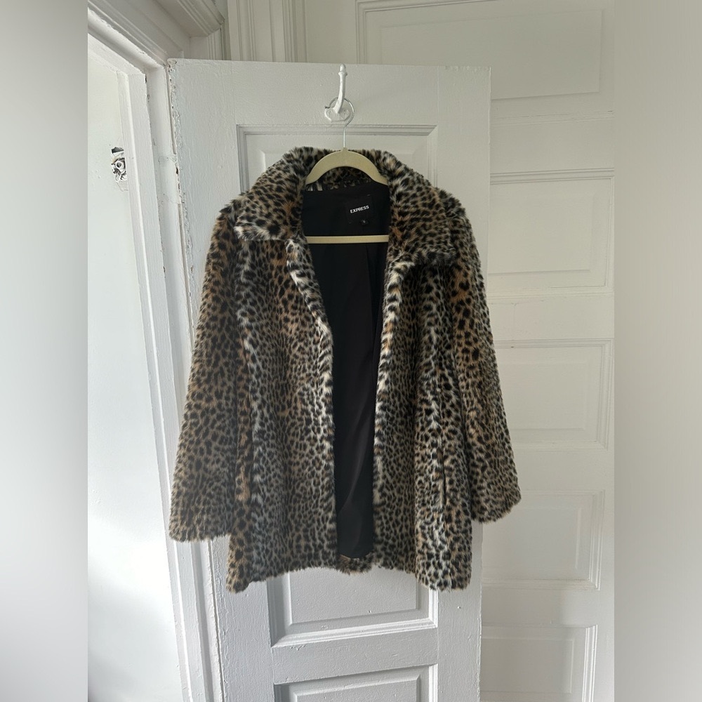 Express Cheetah Leopard Print Fur Coat Size Medium